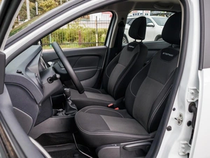 Седан Renault Logan Stepway 2022 года, 1280000 рублей, Большой Сочи