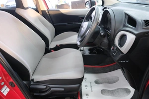 Хетчбэк Toyota Vitz 2011 года, 849000 рублей, Омск