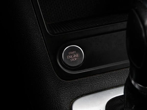 Внедорожник Volkswagen Tiguan 2012 года, 1340000 рублей, Краснодар