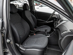 Седан Hyundai Solaris 2016 года, 998000 рублей, Краснодар