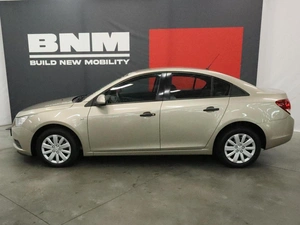Седан Chevrolet Cruze 2011 года, 990000 рублей, Курск