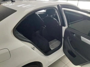 Седан Volkswagen Jetta 2013 года, 1400000 рублей, Смоленск
