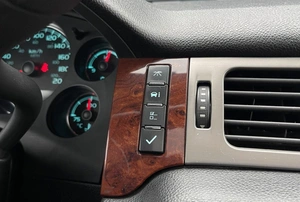 Внедорожник Chevrolet Tahoe 2012 года, 2136000 рублей, Солонцы