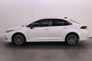 Седан Toyota Corolla 2019 года, 2360000 рублей, Брянск