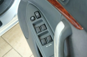 Седан Toyota Allion 2005 года, 839000 рублей, Омск