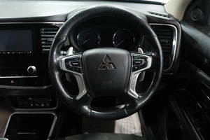 Внедорожник Mitsubishi Outlander 2020 года, 2999000 рублей, Новокузнецк