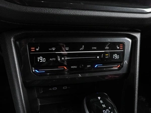 Внедорожник Volkswagen Tiguan 2021 года, 2874000 рублей, Воронеж