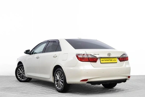 Седан Toyota Camry 2018 года, 2599000 рублей, Барнаул