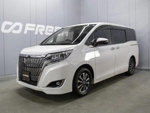 Минивэн Toyota Esquire 2019 года, 2399000 рублей, Омск