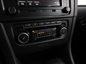 Хетчбэк Volkswagen Golf 2009 года, 569000 рублей, Воронеж