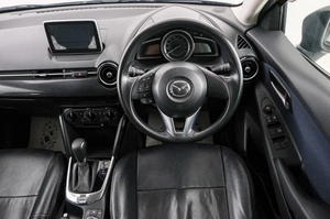 Хетчбэк Mazda Demio 2015 года, 1099000 рублей, Красноярск