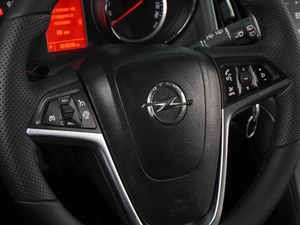 Хетчбэк Opel Astra 2013 года, 769000 рублей, Воронеж