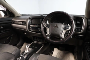 Внедорожник Mitsubishi Outlander 2015 года, 2469000 рублей, Новосибирск