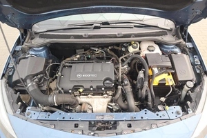 Седан Opel Astra 2014 года, 955000 рублей, Орёл