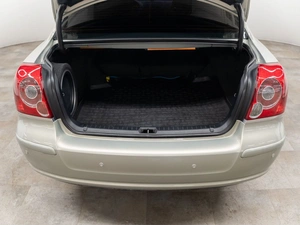 Седан Toyota Avensis 2008 года, 1325000 рублей, Красноярск
