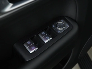 Внедорожник Li Auto L9 2023 года, 5798999 рублей, Москва