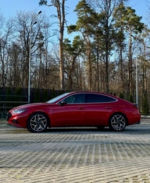 Седан Hyundai Sonata 2021 года, 1620000 рублей, Москва