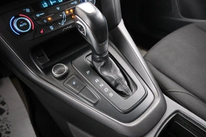 Хетчбэк Ford Focus 2017 года, 1049000 рублей, Красноярск