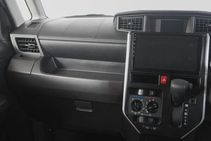 Минивэн Toyota Roomy 2021 года, 1099000 рублей, Кемерово