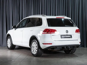 Внедорожник Volkswagen Touareg 2014 года, 2290000 рублей, Волгоград