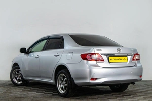 Седан Toyota Corolla 2011 года, 969000 рублей, Сургут