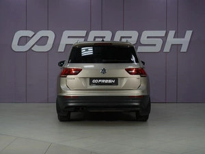 Внедорожник Volkswagen Tiguan 2017 года, 1840444 рублей, Тверь