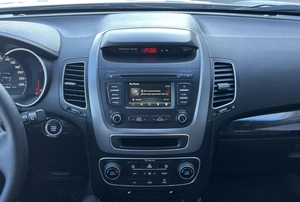 Внедорожник Kia Sorento 2015 года, 1920000 рублей, Солонцы