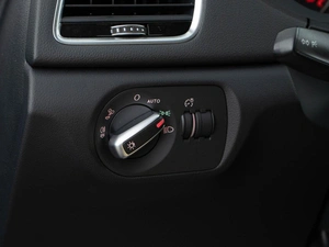 Внедорожник Audi Q3 2015 года, 2098999 рублей, Москва