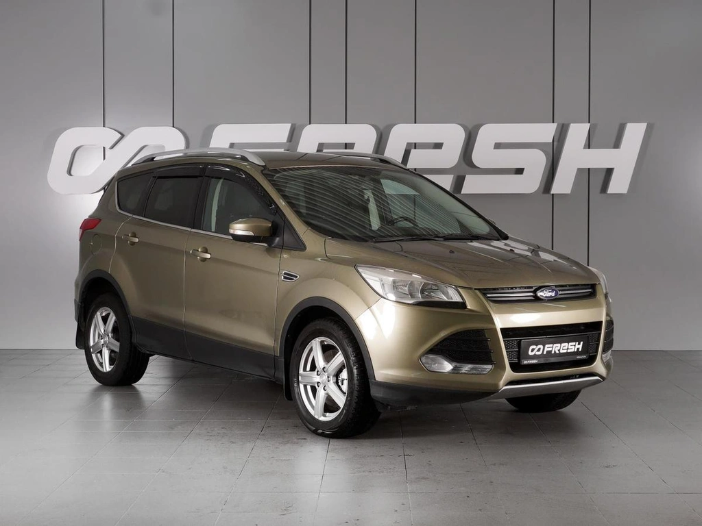 Внедорожник Ford Kuga 2013 года, 1198000 рублей, Красный Пахарь