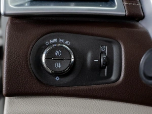 Внедорожник Cadillac SRX 2011 года, 909000 рублей, Тюмень