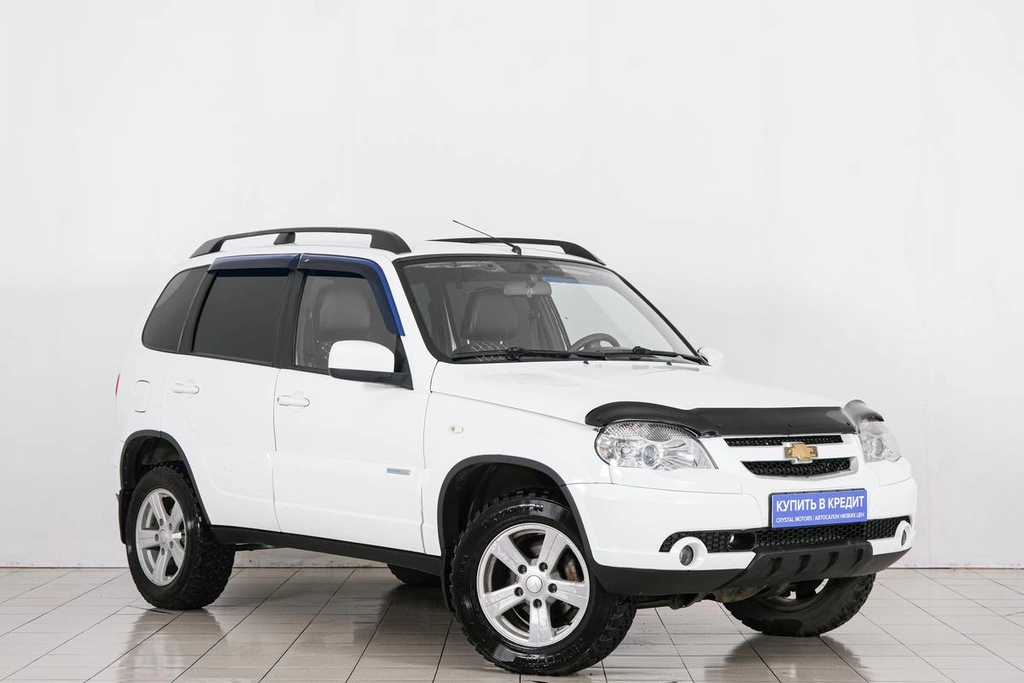 Внедорожник Chevrolet Niva 2015 года, 629000 рублей, Красноярск