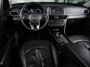 Седан Kia Optima 2019 года, 2047000 рублей, Воронеж
