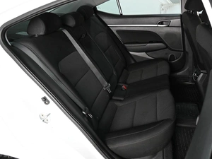 Седан Hyundai Elantra 2019 года, 1729000 рублей, Ростов-на-Дону