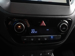 Седан Hyundai Solaris 2020 года, 1543000 рублей, Тюмень