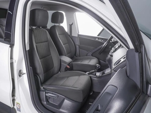 Внедорожник Volkswagen Tiguan 2012 года, 1350000 рублей, Ростов-на-Дону