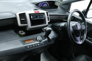 Минивэн Honda Freed 2010 года, 963000 рублей, Солонцы