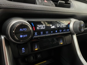 Внедорожник Toyota RAV4 2019 года, 2987000 рублей, Солонцы