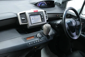Минивэн Honda Freed 2013 года, 1183000 рублей, Солонцы
