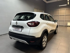 Внедорожник Renault Kaptur 2017 года, 1187000 рублей, Красноярск
