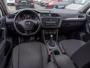 Внедорожник Volkswagen Tiguan 2018 года, 2299000 рублей, Саратов