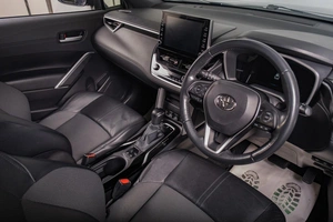 Внедорожник Toyota Corolla Cross 2022 года, 2749000 рублей, Томск