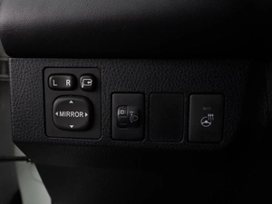 Внедорожник Toyota RAV4 2016 года, 2099000 рублей, Воронеж