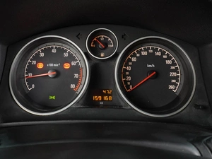 Седан Opel Astra 2010 года, 599000 рублей, Воронеж