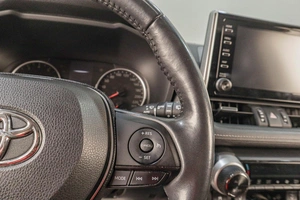 Внедорожник Toyota RAV4 2019 года, 3449000 рублей, Челябинск