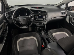 Хетчбэк Kia Ceed 2013 года, 919900 рублей, Казань