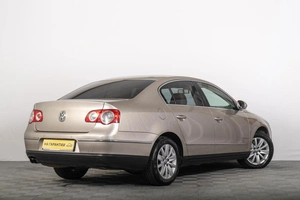 Седан Volkswagen Passat 2006 года, 739000 рублей, Томск