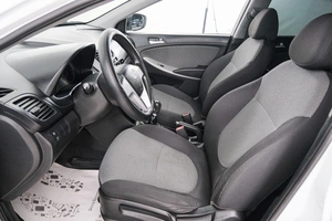 Седан Hyundai Solaris 2011 года, 699000 рублей, Красноярск