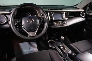 Внедорожник Toyota RAV4 2014 года, 1799000 рублей, Сургут
