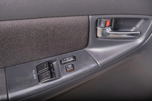 Хетчбэк Toyota Corolla 2006 года, 499000 рублей, Томск