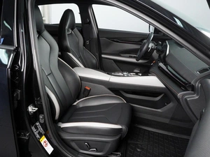 Лифтбек Changan UNI-V 2024 года, 2098000 рублей, Красный Пахарь
